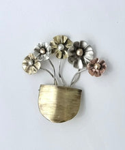 The FlowerPot Brooch