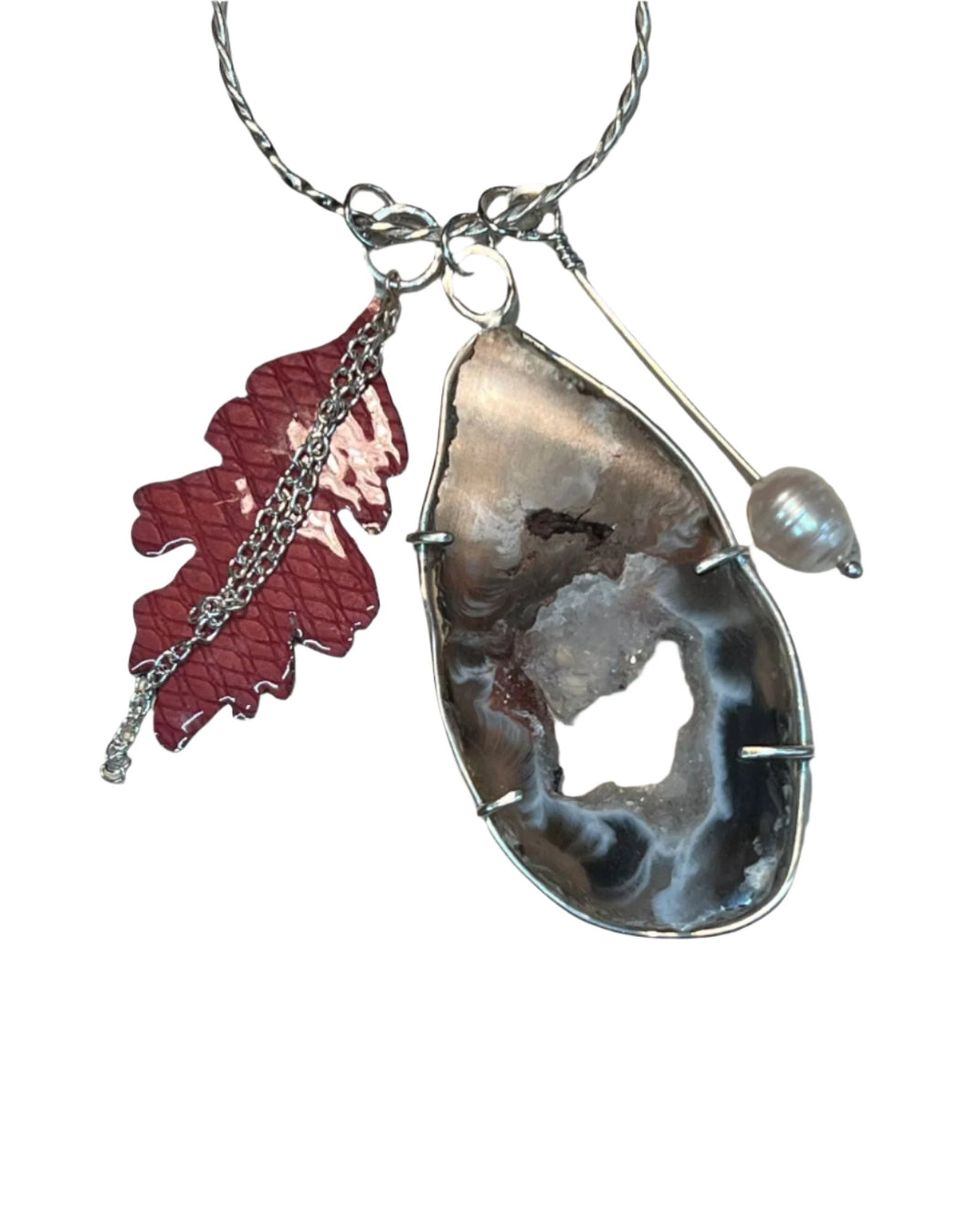 Agate, Freshwater Pearl and Enameled Leaf Necklace