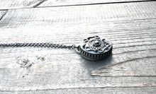 Decorative Hollow Form Necklace